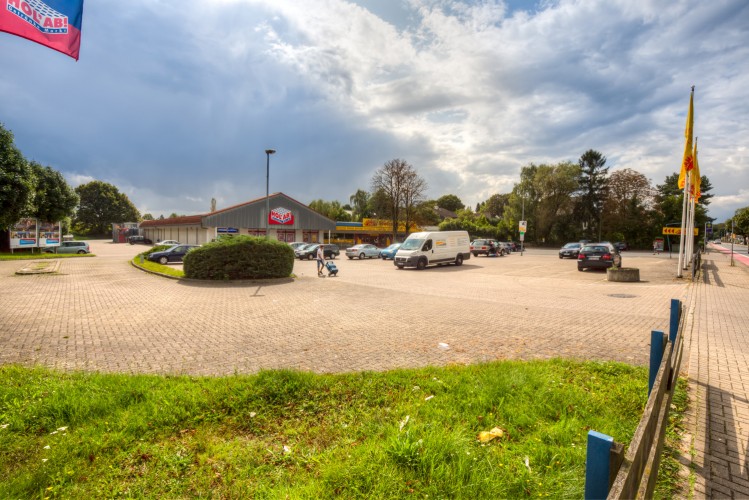 FCR Immobilien AG verkauft Einkaufszentrum in Burgdorf